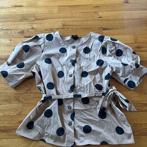 Button down dress casual short sleeved shirt
